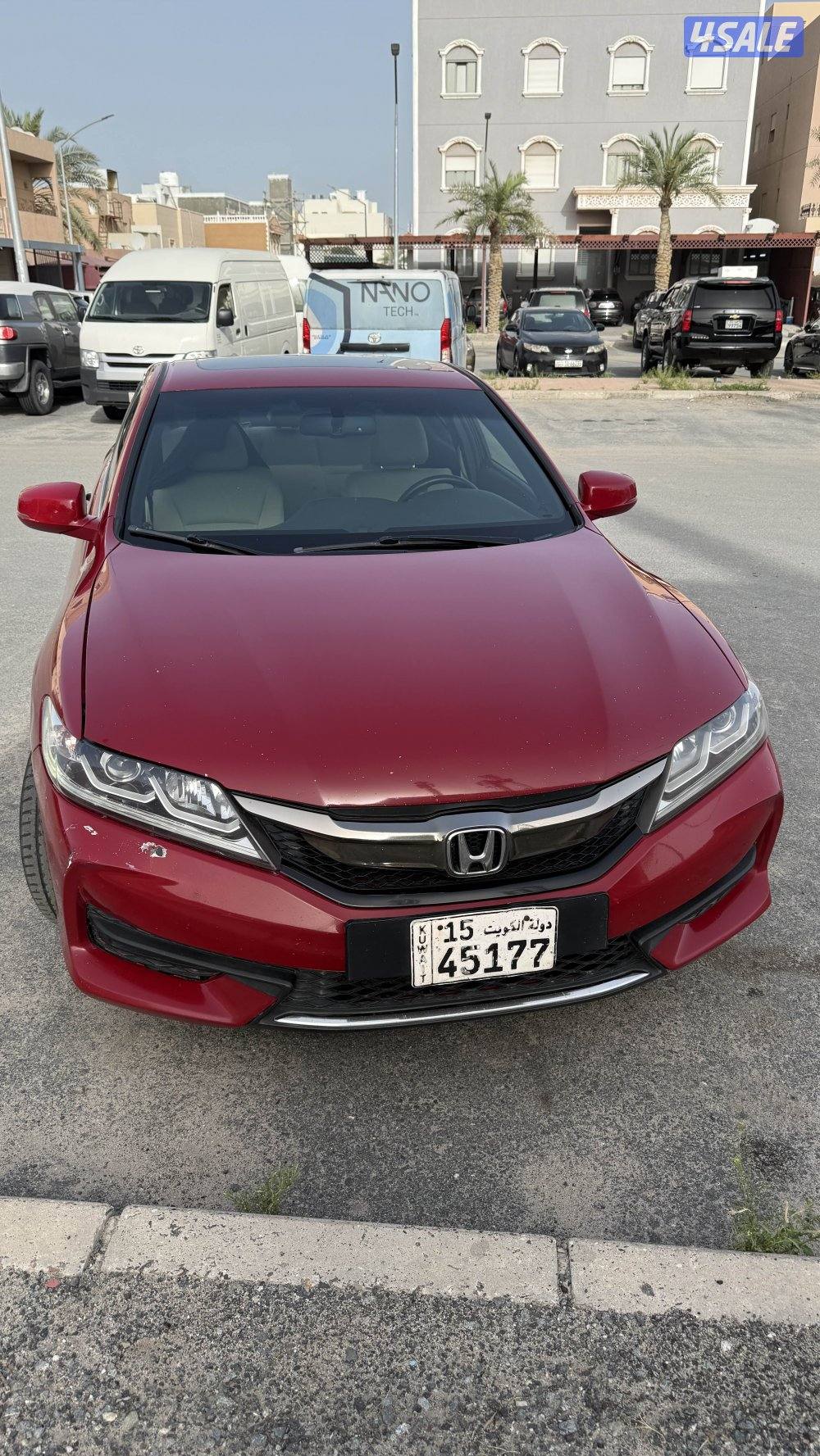 هوندا اكورد باب واحد 20174