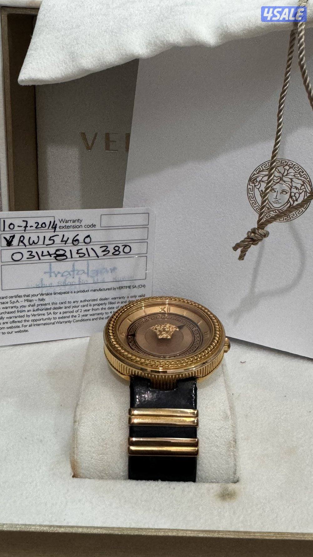 ساعة VERSACE اصلية لا خدوش عليها ولا شي0