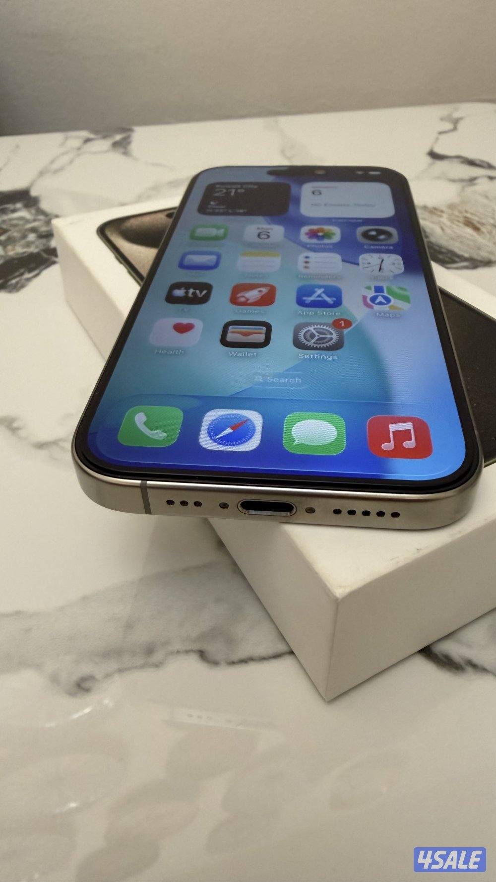 I phone 15 pro 256gb battery 86% perfect condition3