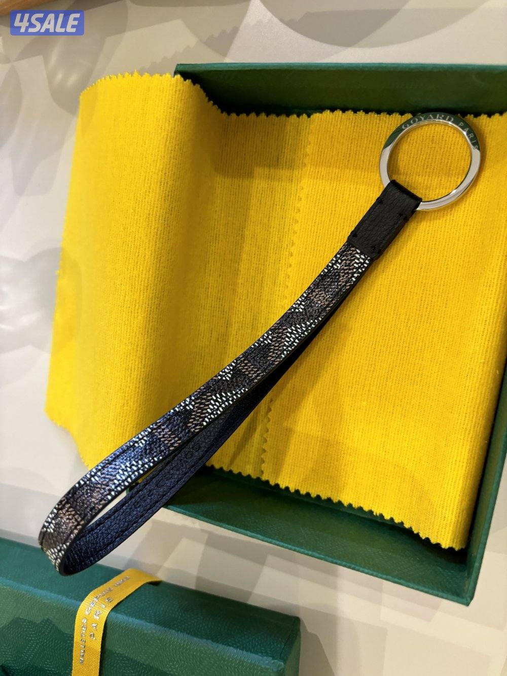 ميداليه قويارد جديد اسود0