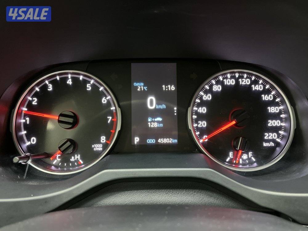 TOYOTA RAV401 4X2 STANDARD OPTION6