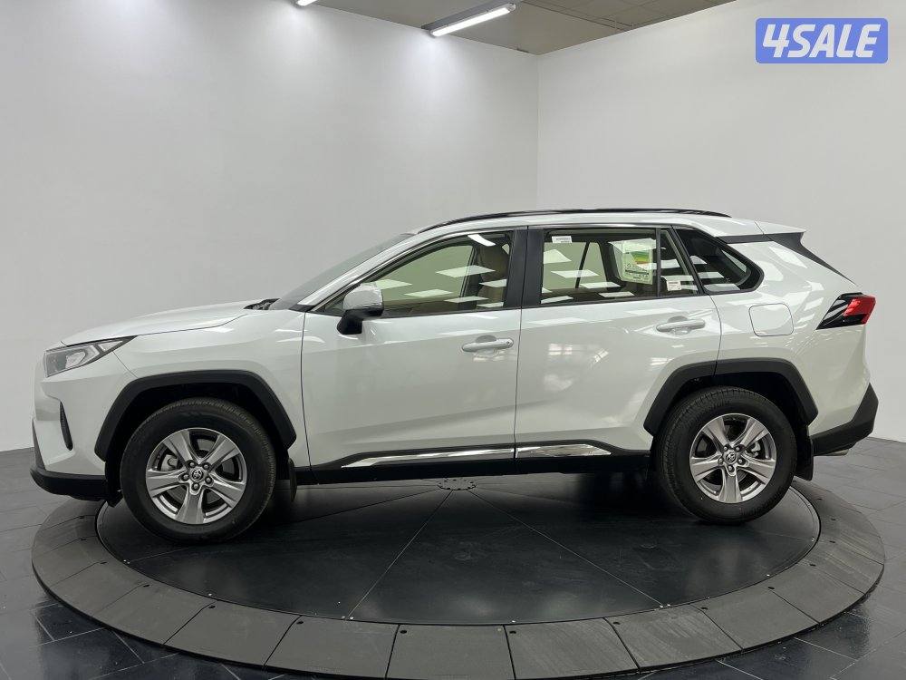 TOYOTA RAV401 4X2 STANDARD OPTION2
