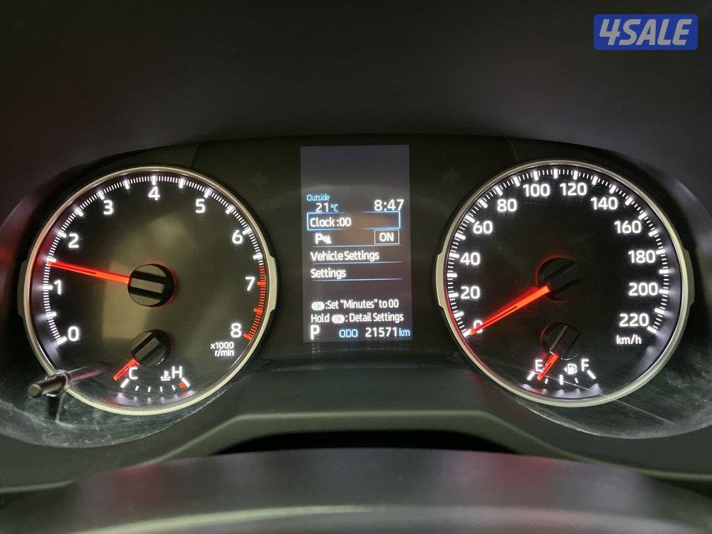 TOYOTA RAV401 4X2 STANDARD OPTION6