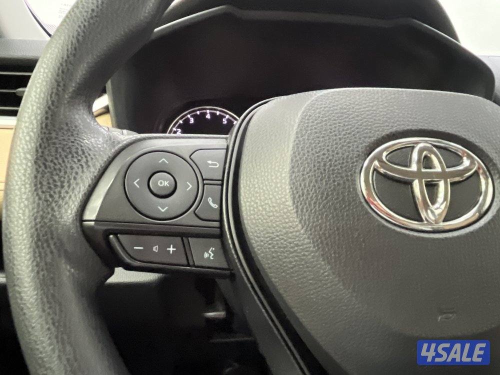 TOYOTA RAV401 4X2 STANDARD OPTION7
