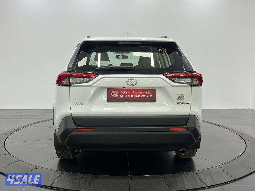 TOYOTA RAV401 4X2 STANDARD OPTION8