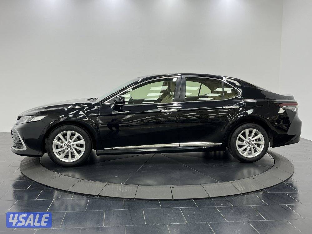 TOYOTA CAMRY GLE 4 CYL MID OPTION2