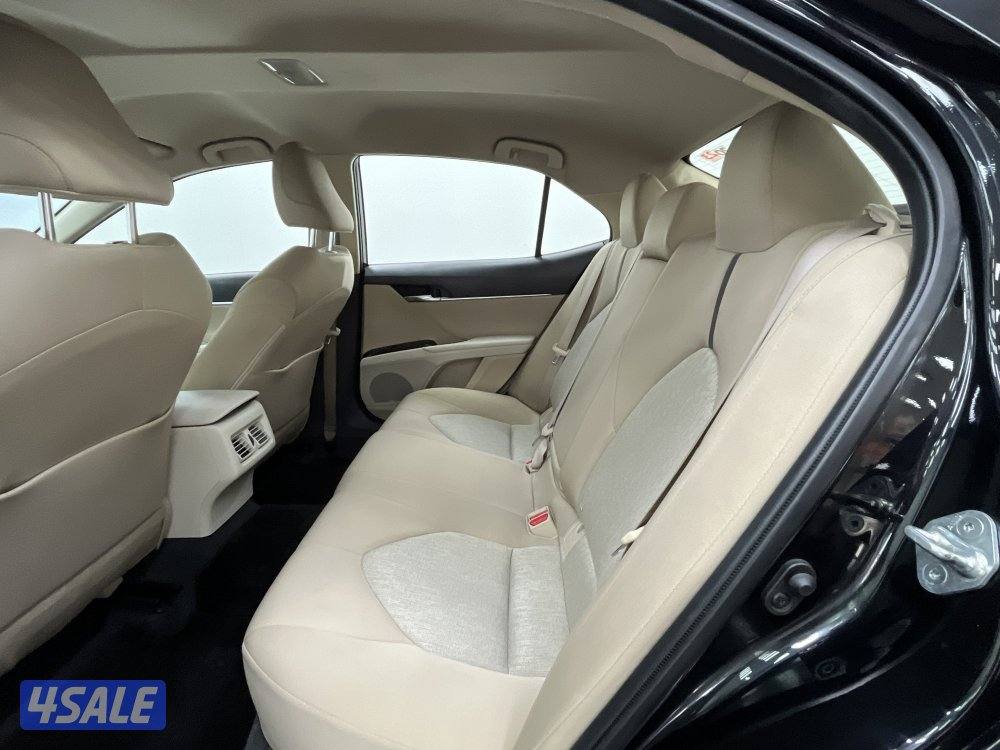 TOYOTA CAMRY GLE 4 CYL MID OPTION3