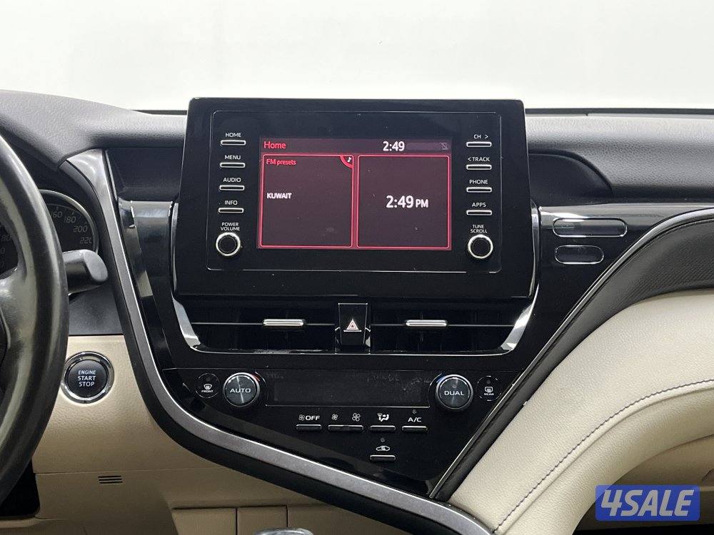 TOYOTA CAMRY GLE 4 CYL MID OPTION13