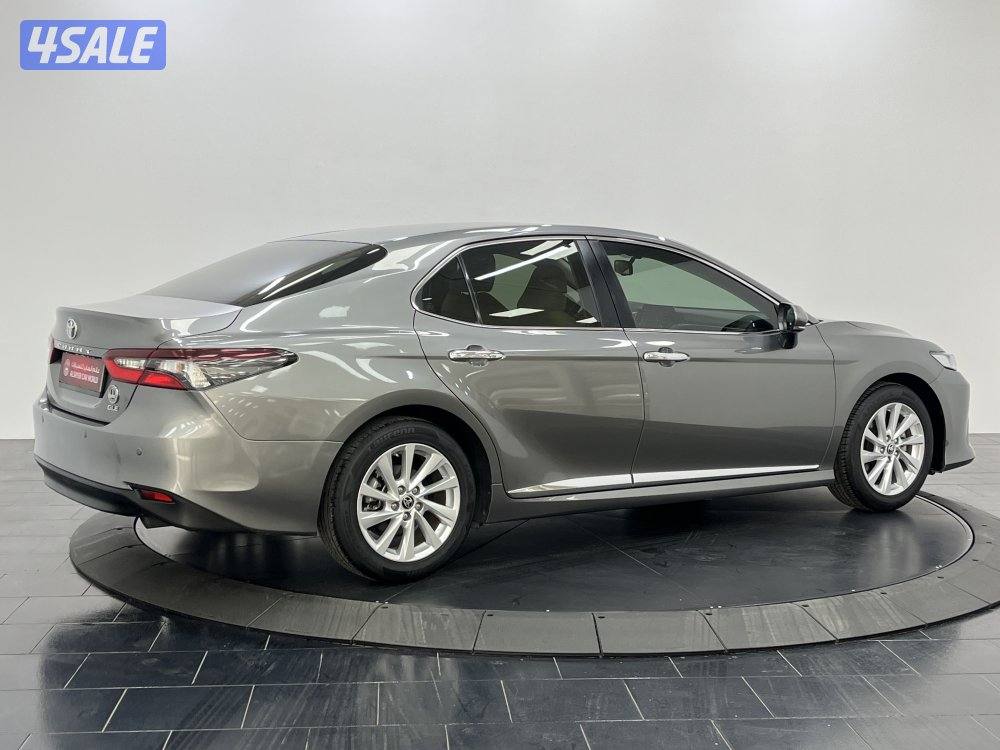 TOYOTA CAMRY GLE 4 CYL MID OPTION14