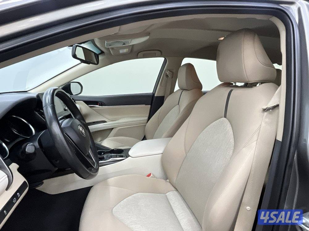 TOYOTA CAMRY GLE 4 CYL MID OPTION5