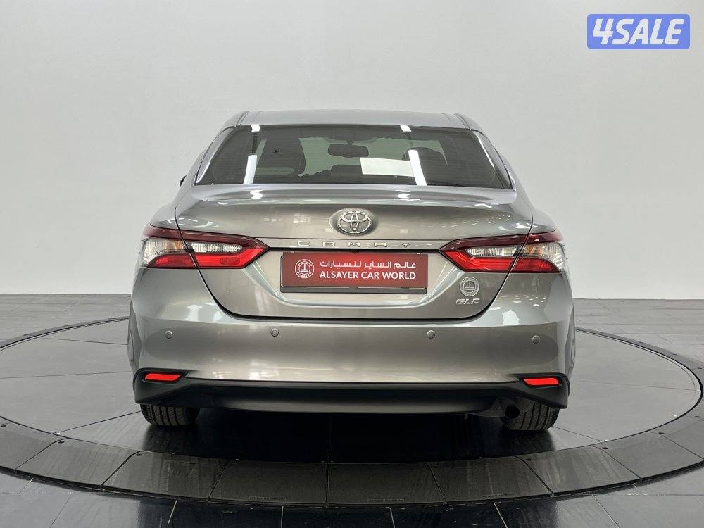 TOYOTA CAMRY GLE 4 CYL MID OPTION8