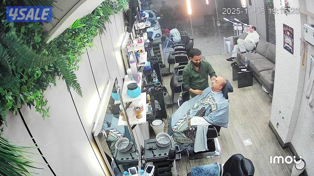 للبيع صالون رجالي3