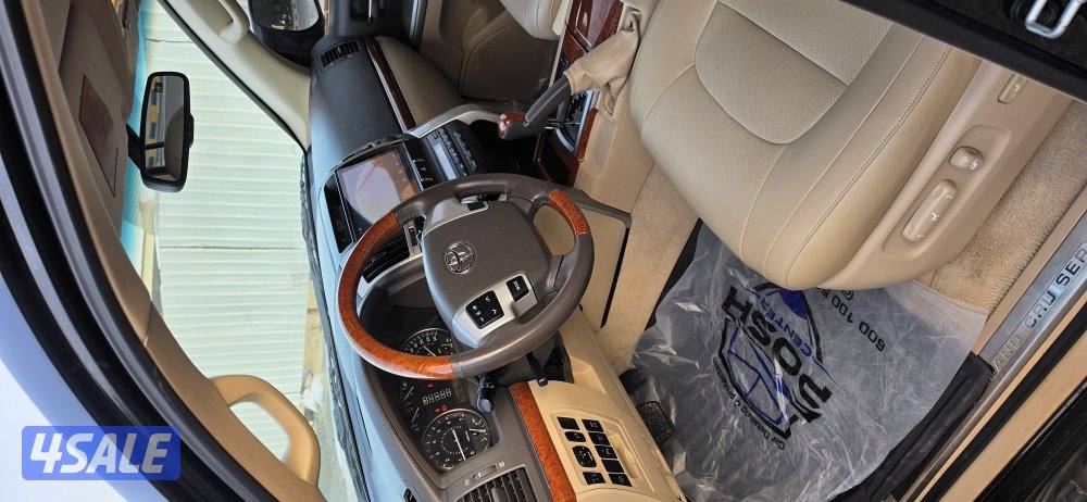 لاندكروز موديل 2015 المالك الاول ماشي 179 وكاله4