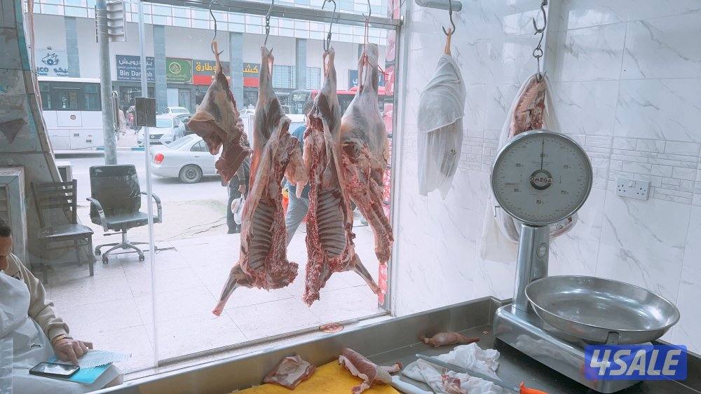 للبيع محل جزاره حديث بالرخصه او بدون متشطب وجاهز  علي الشغل.1