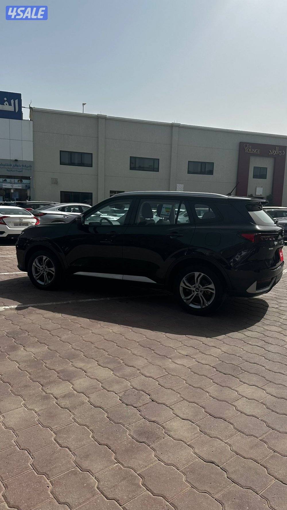 فورد تيريتوري 2023 لون اسود صبغ الوكالة عدا قطعه بحالة ممتازه2