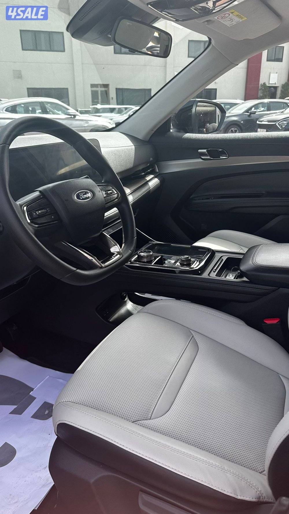 فورد تيريتوري 2023 لون اسود صبغ الوكالة عدا قطعه بحالة ممتازه3