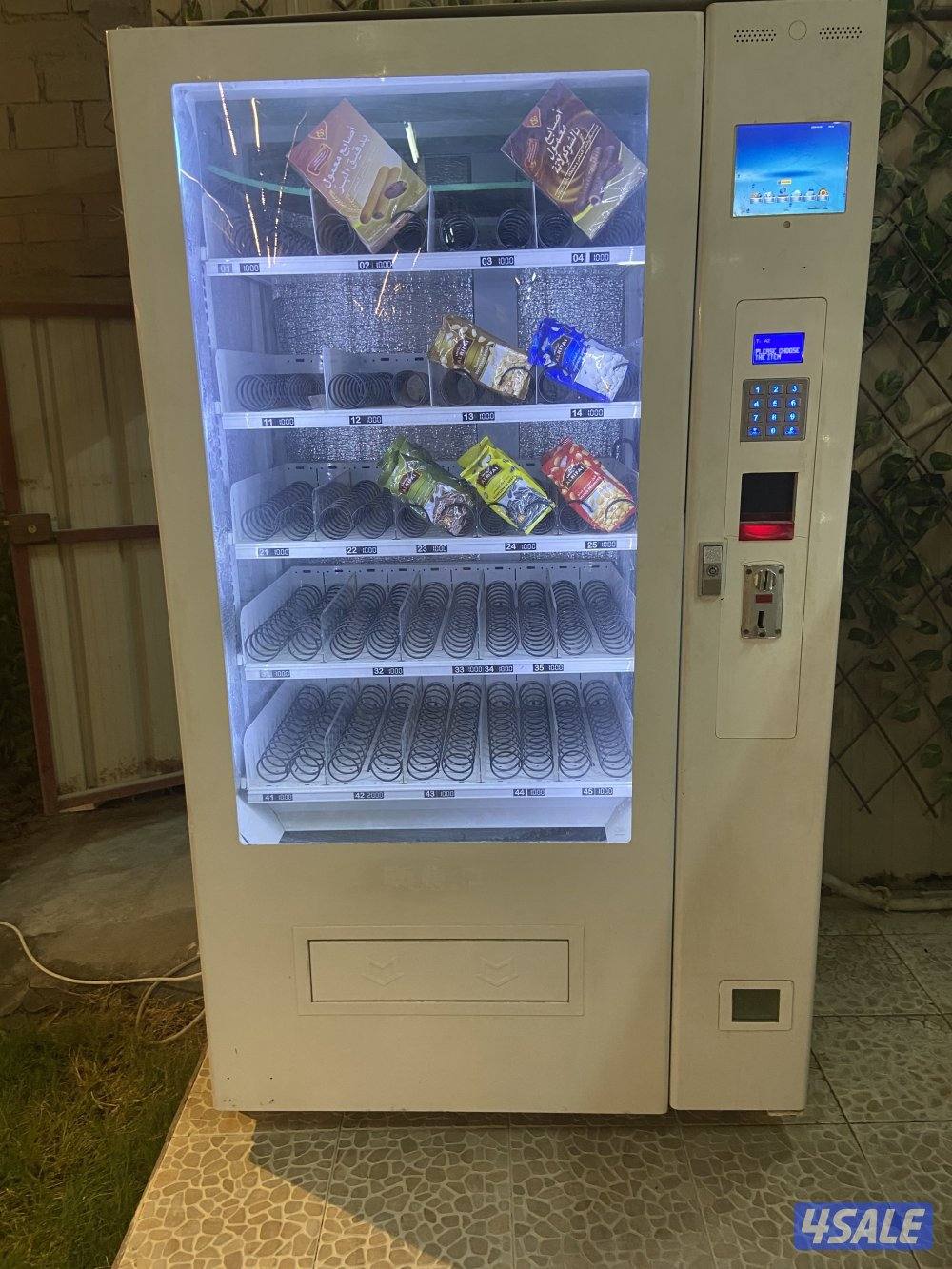 للبيع ماكينة بيع بالعملة0