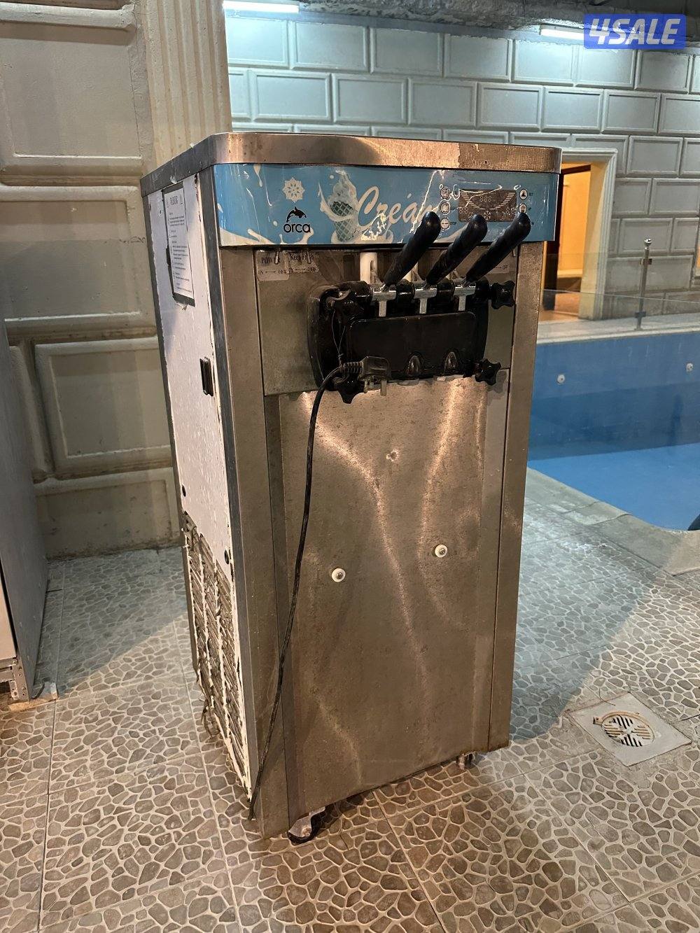 للبيع ماكينة ايسكريم0