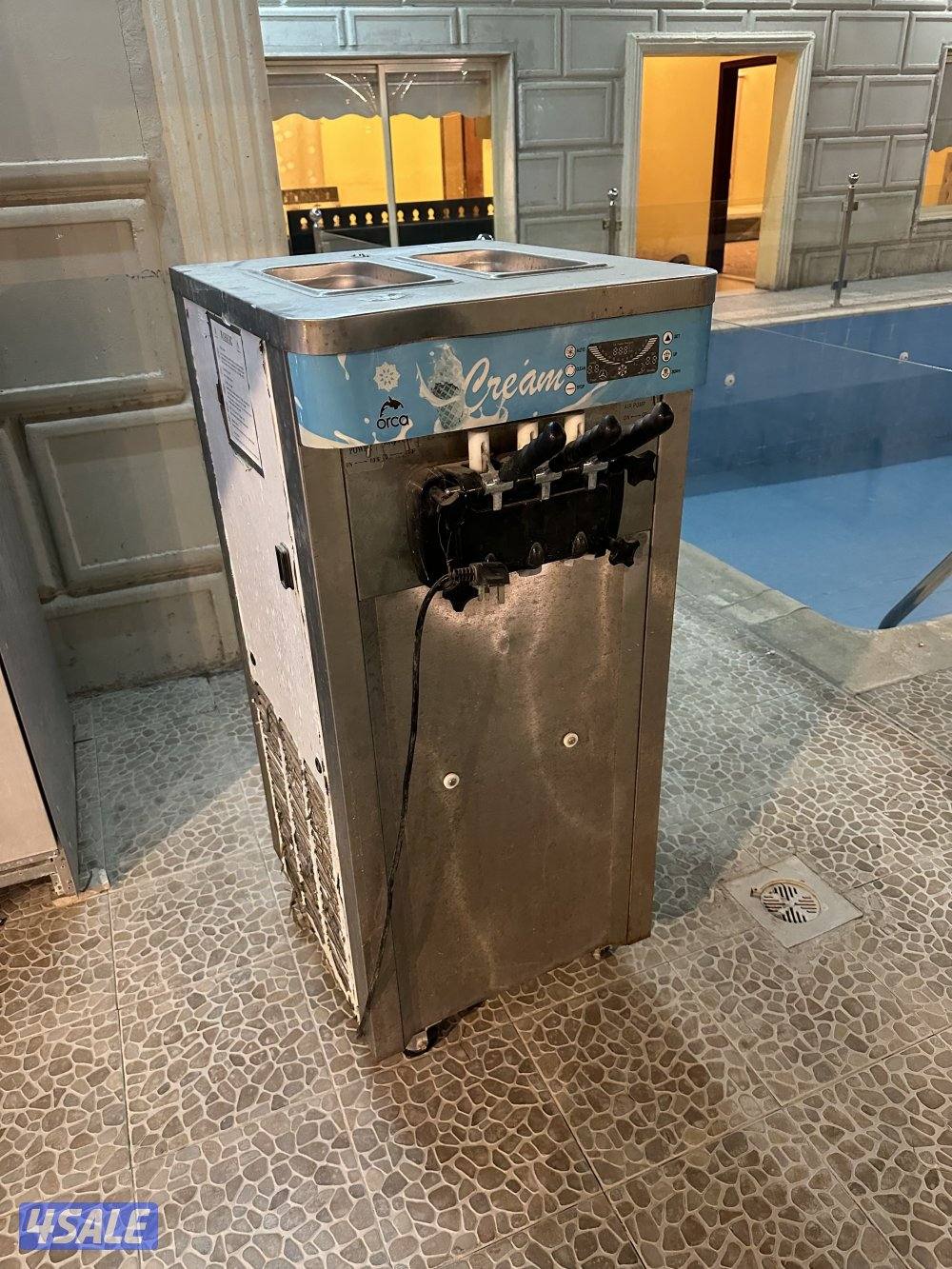 للبيع ماكينة ايسكريم1