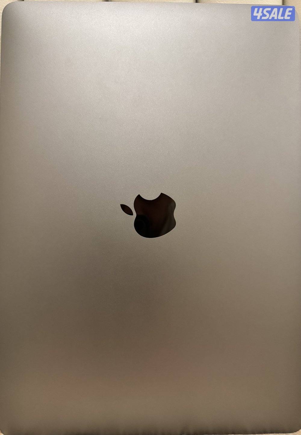 للبيع Macbook air m1 نظيييف1