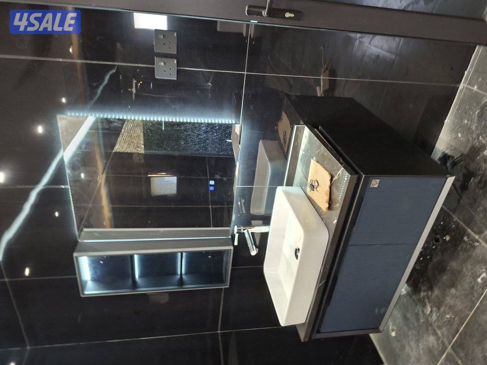 فني صحي نقوم بتكسير وتمديد الحمامات والمطابخ وصيانة السخنات المركزيه2