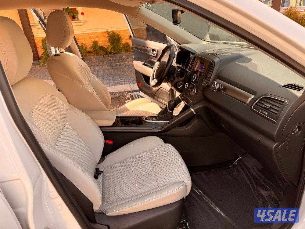 للبيع رينو كوليوس موديل 20228