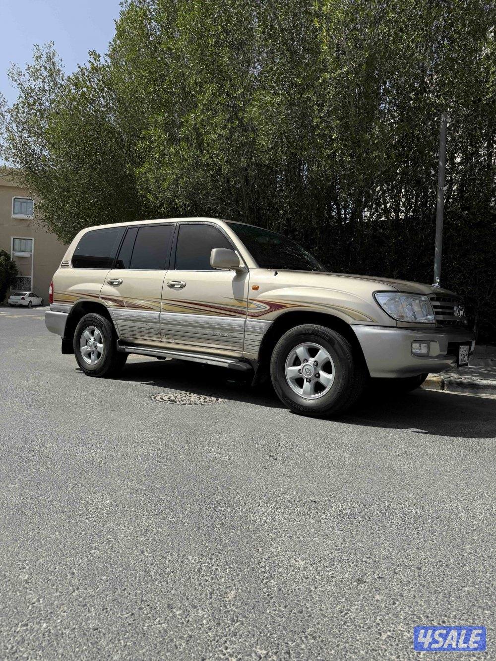 البيع لاند كروز 20040