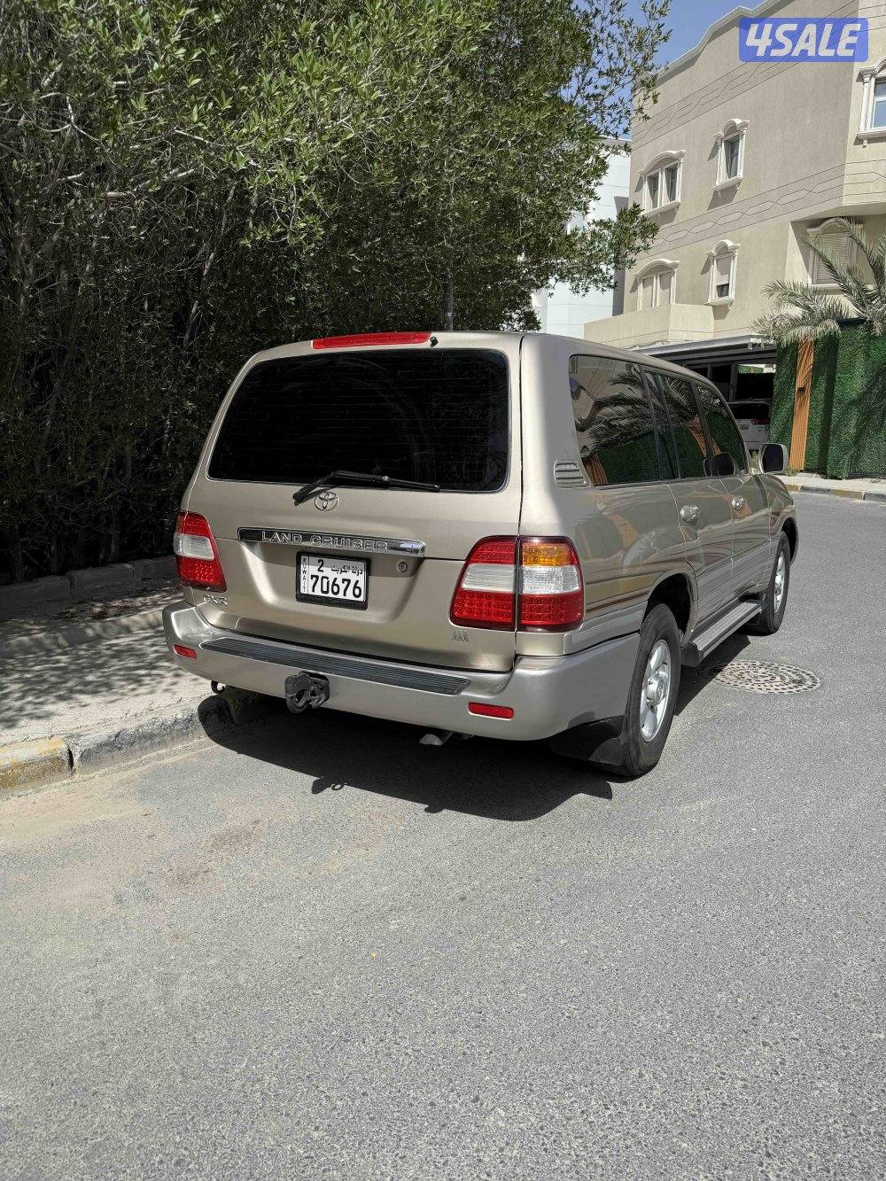 البيع لاند كروز 20043