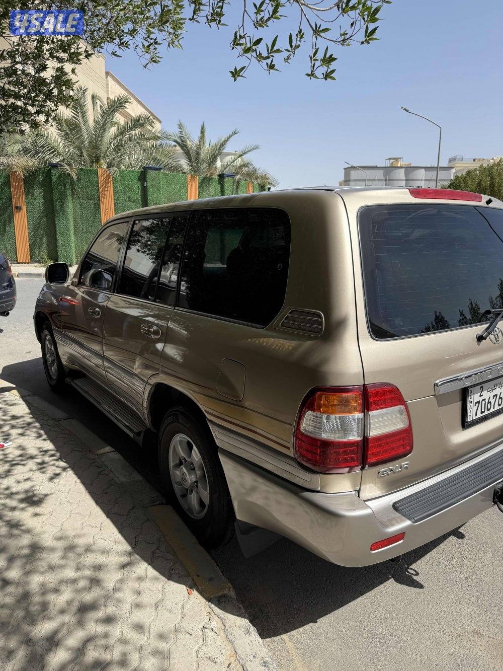 البيع لاند كروز 20045