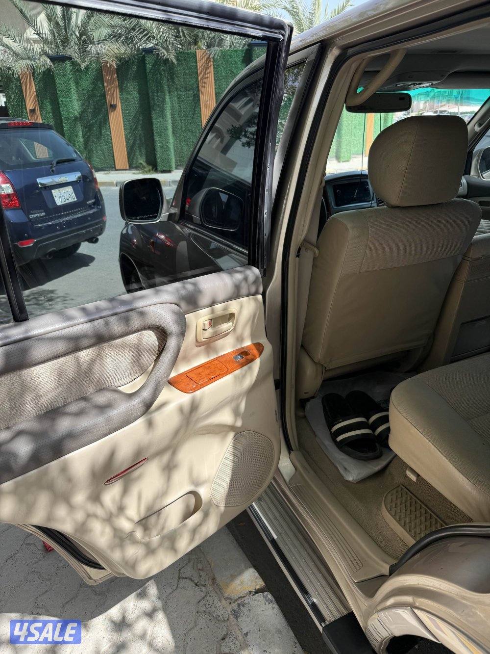 البيع لاند كروز 20049