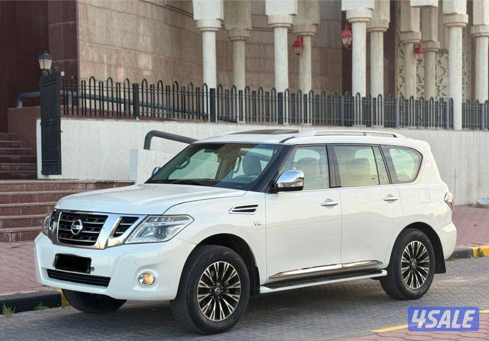 باترول 2013 شرط الفحص بل كامل ماشي 220 الف1