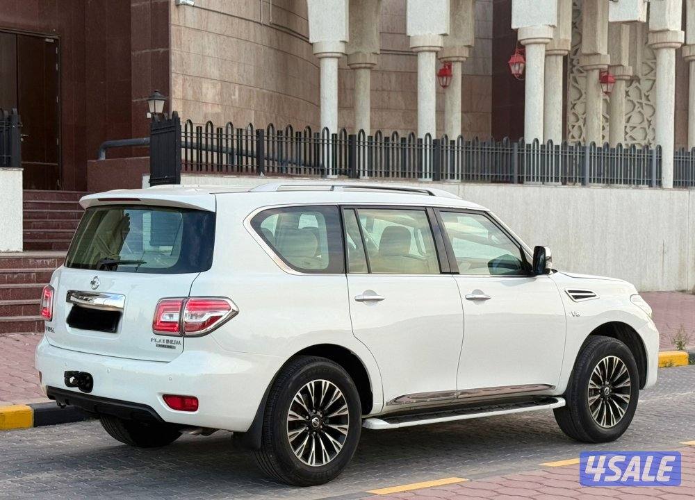 باترول 2013 شرط الفحص بل كامل ماشي 220 الف3