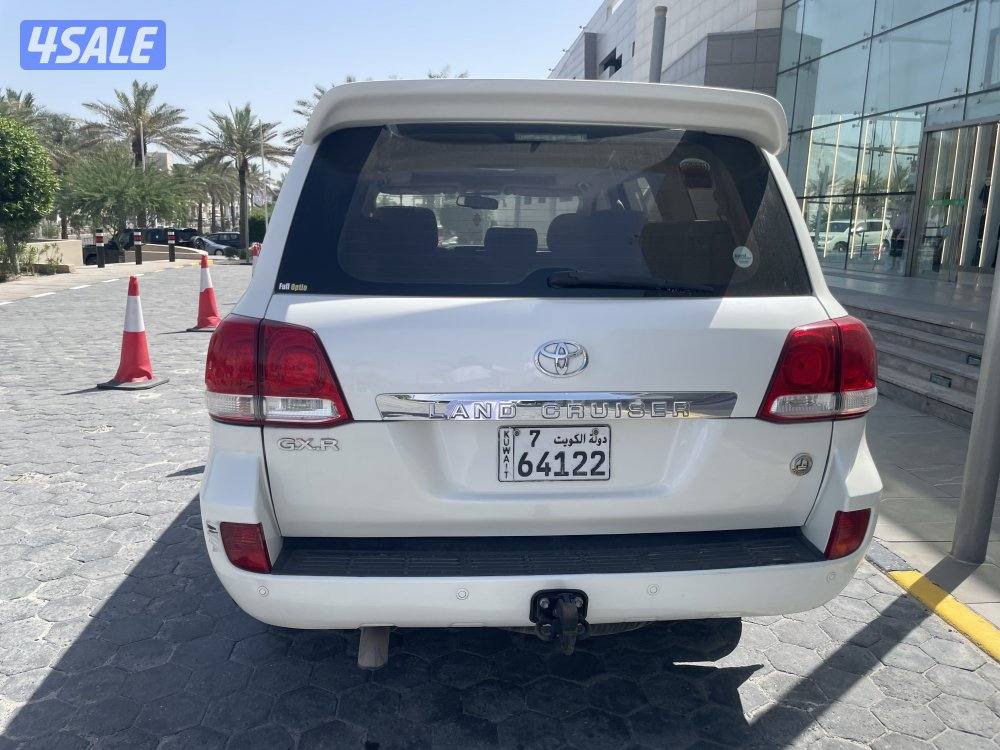 تويوتا لاندكروزر5