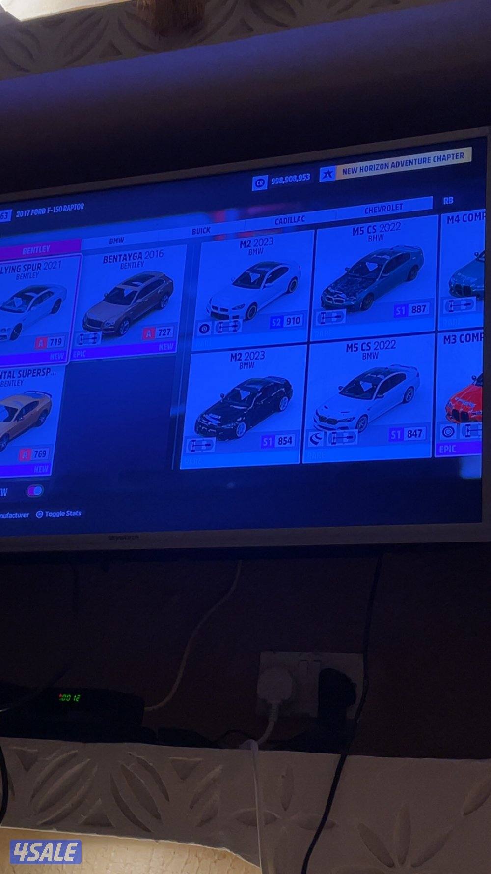 للبيع اكس بوكس نظيف الجاهز مو مبطل مع حساب فورزا4