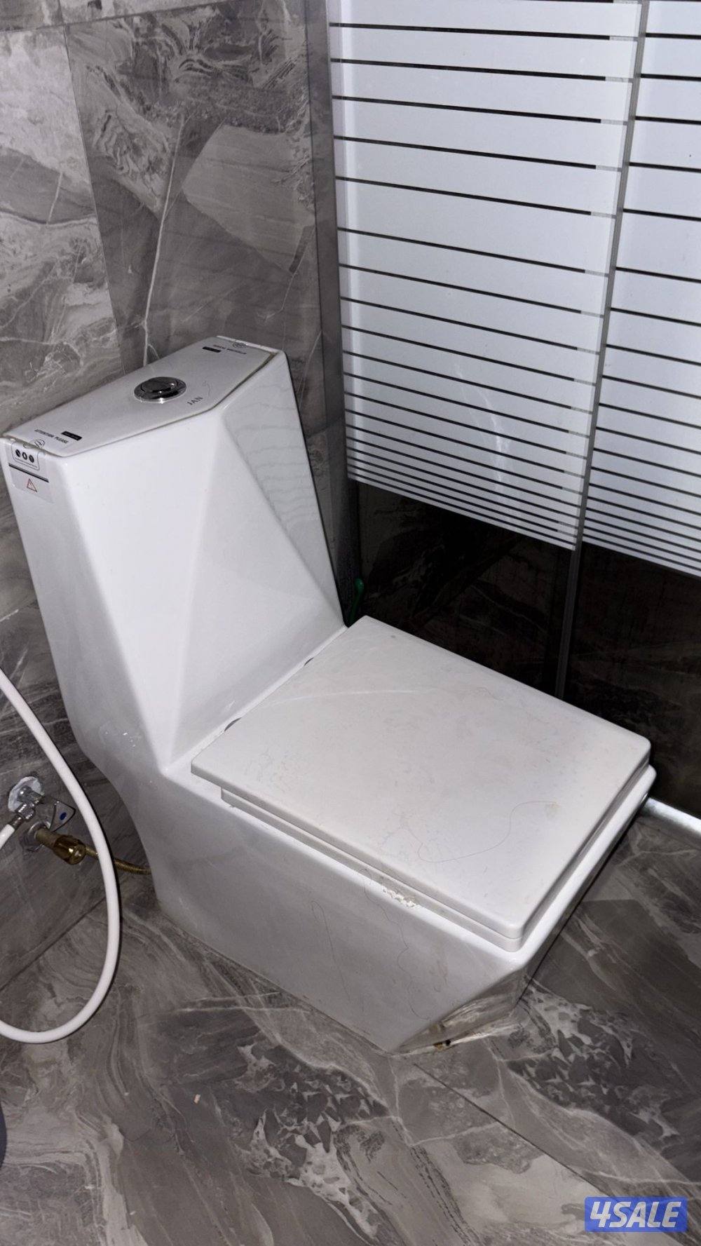 فني صحي وتسليك مجاري جميع مناطق الكويت خدمة 24ساعه7