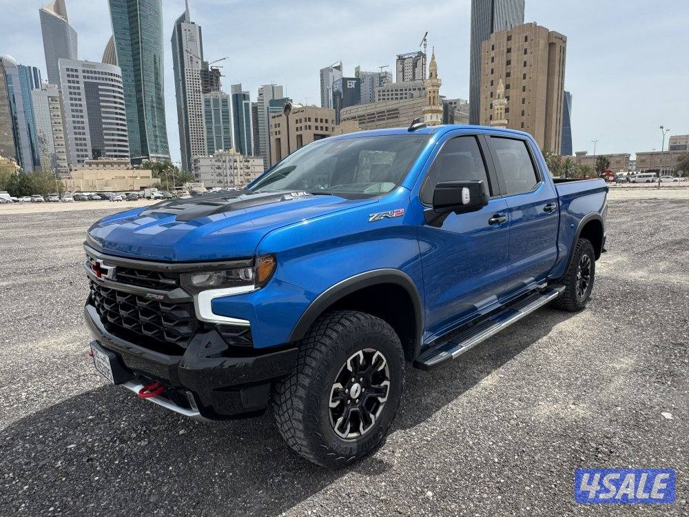 للبيع وانيت سلفرادو ZR24