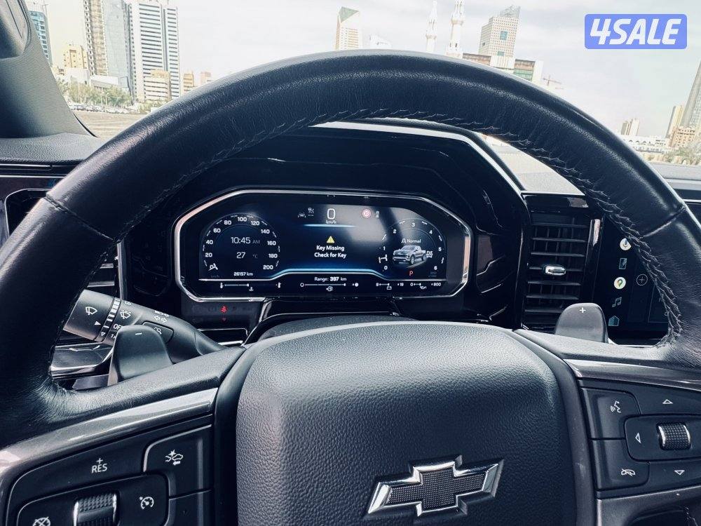 للبيع وانيت سلفرادو ZR213