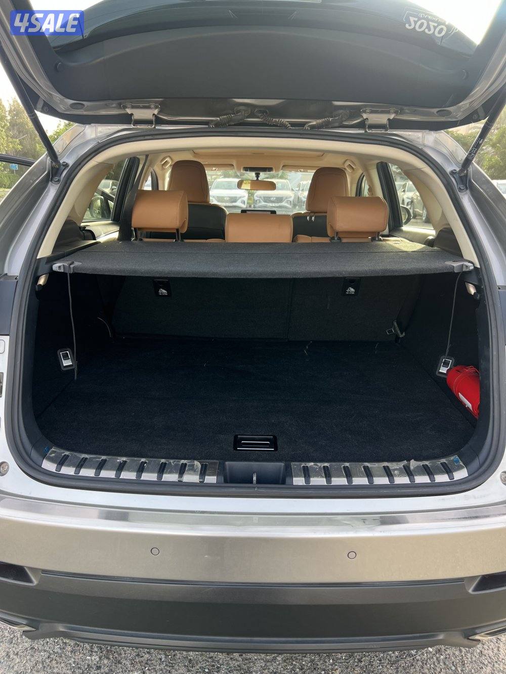 جيب لكزس NX 300  بحالة ممتازة4