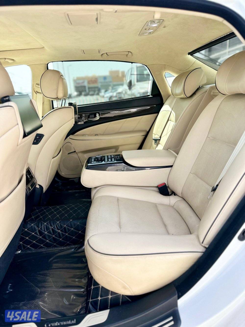 هيواندي سينتيال VS 380 الكويت موديل 2014 عداد 1979