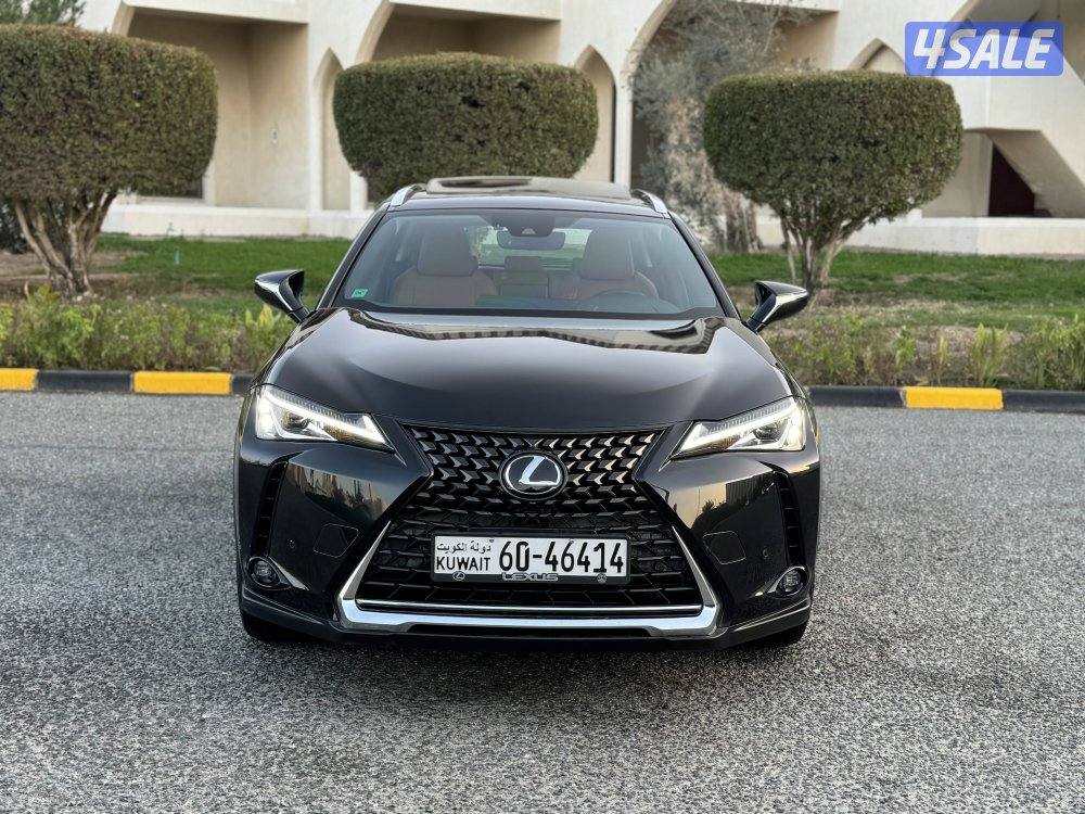 لكزس UX 200 موديل 2021 بحاله نادره صبغ الوكاله2