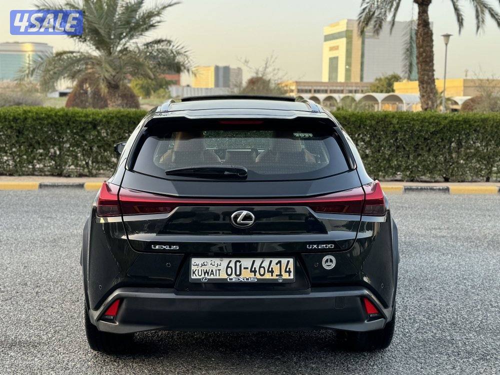 لكزس UX 200 موديل 2021 بحاله نادره صبغ الوكاله4