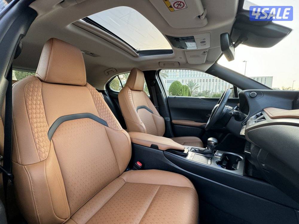 لكزس UX 200 موديل 2021 بحاله نادره صبغ الوكاله9