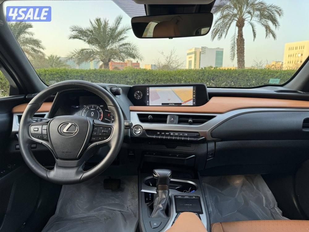 لكزس UX 200 موديل 2021 بحاله نادره صبغ الوكاله10