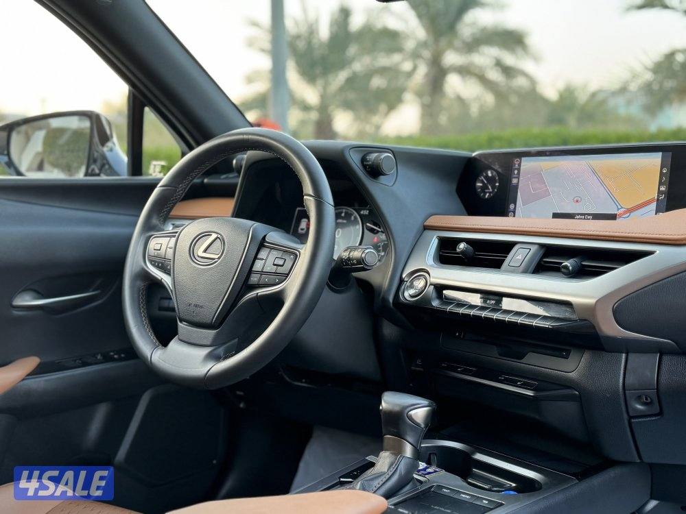 لكزس UX 200 موديل 2021 بحاله نادره صبغ الوكاله13
