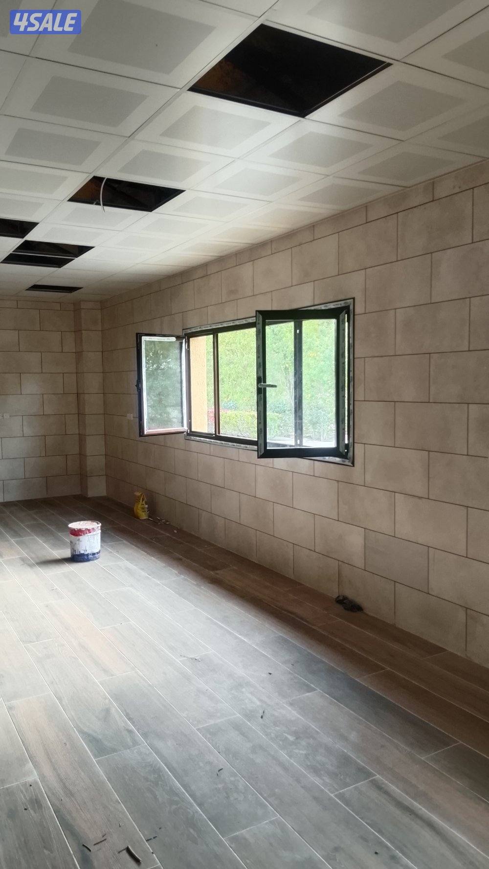 almuim doors window kitchen shatter and repairing shower box2