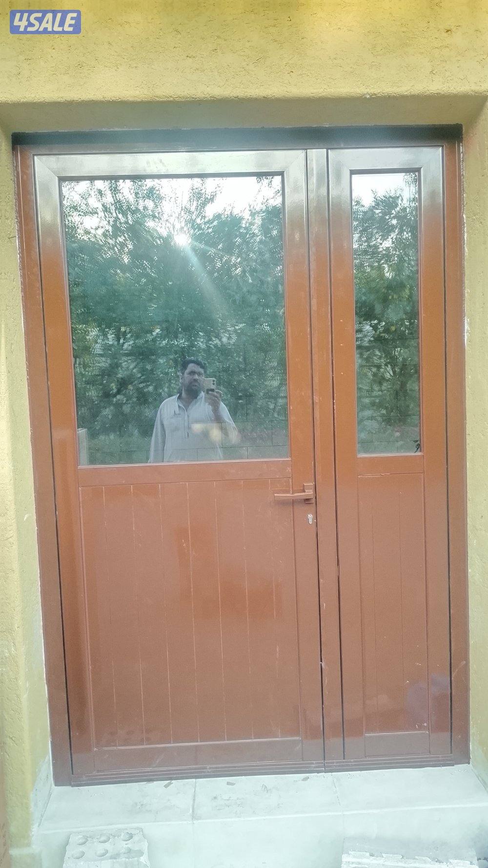 almuim doors window kitchen shatter and repairing shower box3