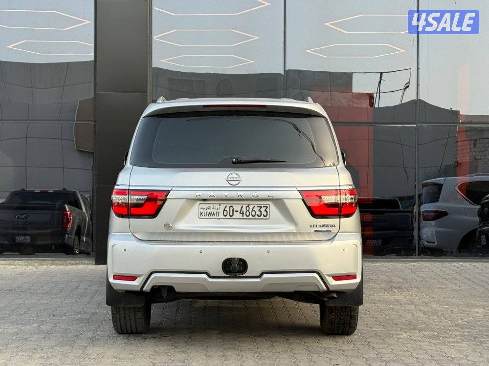 NISSAN PATROL TITANIUM V8 _2021صبغ الوكالة5