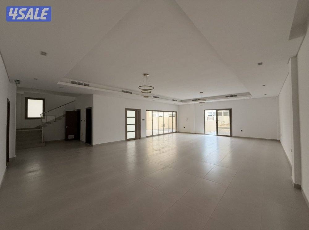 🏠 للإيجار عدد من الڤلل في منطقة أبو فطيرة تتكون من دورين مع سطح كبير 🏠0