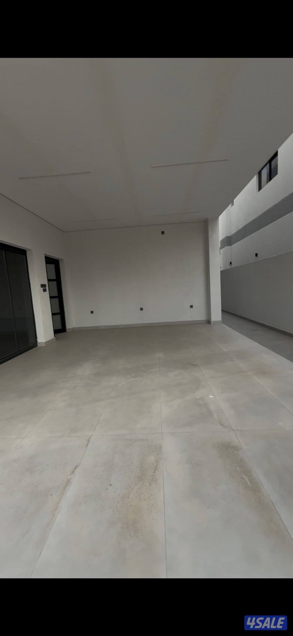 🏠 للإيجار عدد من الڤلل في منطقة أبو فطيرة تتكون من دورين مع سطح كبير 🏠2