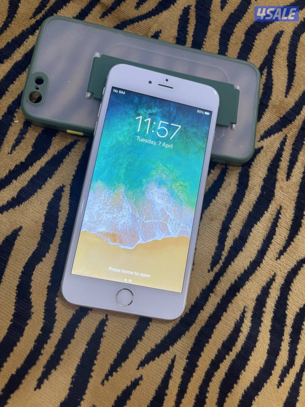 ايفون 6s بلس 64 جيجابايت نظيف مو مفتوح وشغال مع كفر2